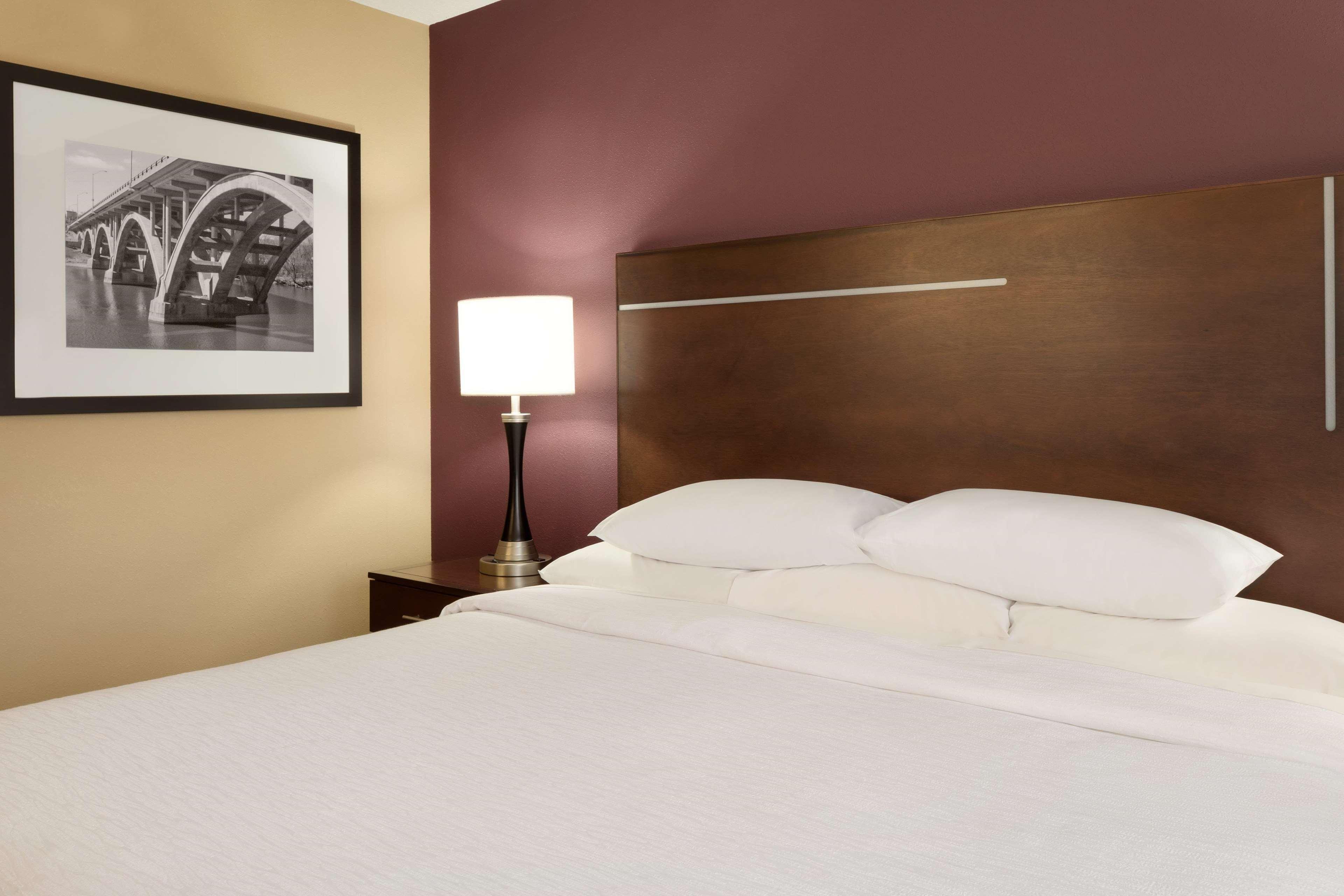 Embassy Suites Des Moines Downtown Eksteriør billede