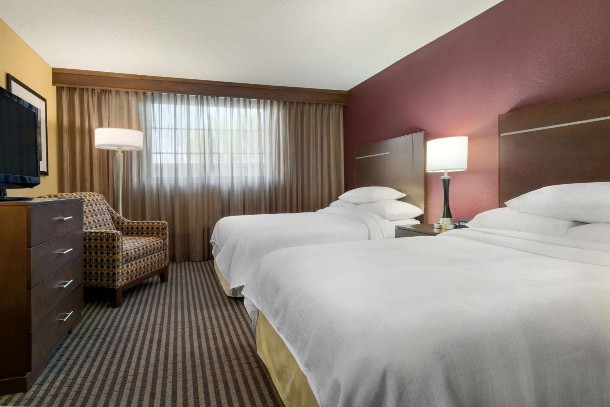 Embassy Suites Des Moines Downtown Eksteriør billede