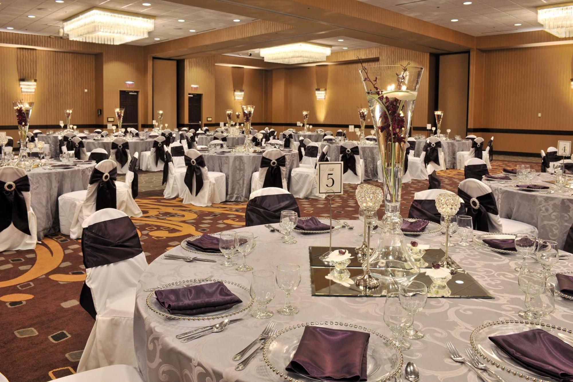 Embassy Suites Des Moines Downtown Eksteriør billede
